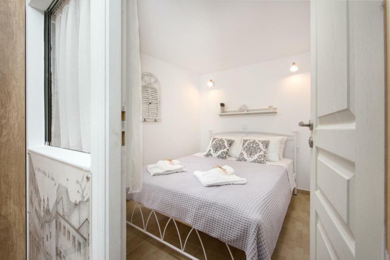 La Vecchia Bottega Del Nonno - Corfu Apartment Corfu  Bagian luar foto